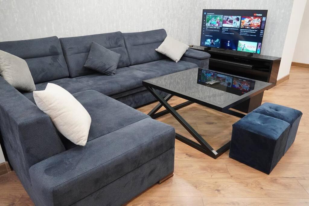 Lovely, Newly Remodeled Apartment In Yerevan! Luaran gambar