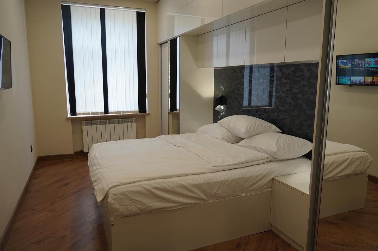 Lovely, Newly Remodeled Apartment In Yerevan! Luaran gambar